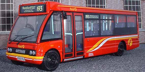 First Thamesway Optare Solo